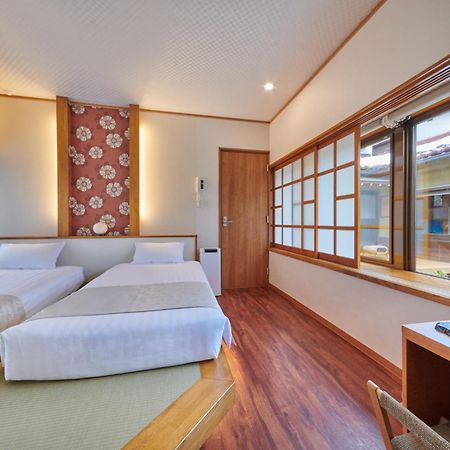 Ichinomatsu Japanese Modern Hotel تاكاياما المظهر الخارجي الصورة